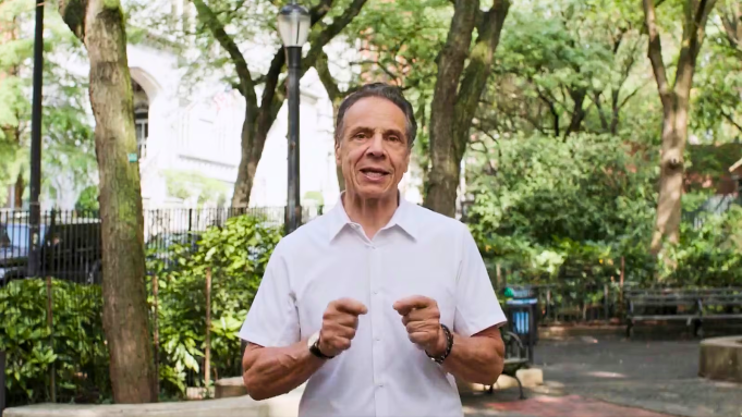 Cuomo permanece en la carrera por la alcaldía de Nueva York como independiente tras perder las primarias demócratas