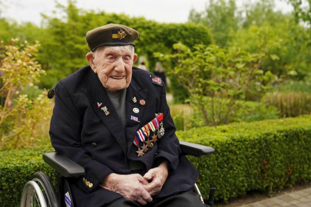 Donald Rose, el veterano británico de la Segunda Guerra Mundial de mayor edad, fallece a los 110 años el legado de un héroe.