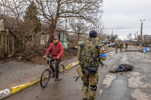 Ejecutan a un Ciclista Desarmado en Torske, Ucrania Crimen de Guerra Condenado Internacionalmente