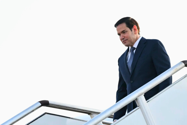 El secretario de Estado de EE. UU., Marco Rubio, dice que EE. UU. y Rusia han intercambiado nuevas ideas para las conversaciones de paz en Ucrania.