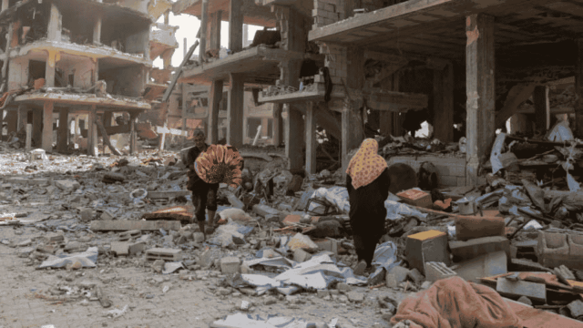Las autoridades de Gaza han informado que un ataque israelí contra un hospital ha dejado al menos 20 muertos, entre ellos cinco periodistas.