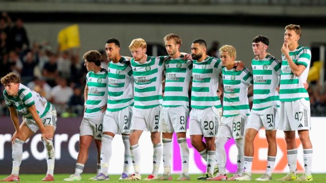 El Celtic ha quedado eliminado de la Champions League tras su derrota ante el Kairat Almaty. Este resultado ha dejado a los aficionados y analistas preguntándose qué salió mal.