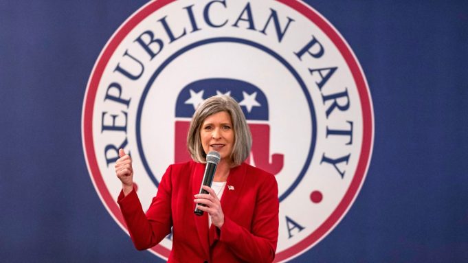 La senadora republicana Joni Ernst ha anunciado que no buscará la reelección en Iowa en 2026. Este anuncio ha generado sorpresa y debate en el ámbito político.