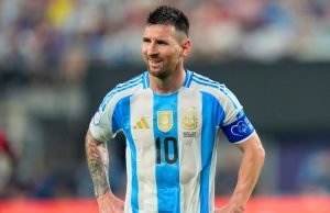 “Mi Último”: Lionel Messi Admite que Podría Ser su Última Clasificación al Mundial con Argentina Lionel Messi, el capitán de la selección argentina, ha hecho una revelación sorprendente: la actual Clasificación para la Copa Mundial 2026 podría ser su última.