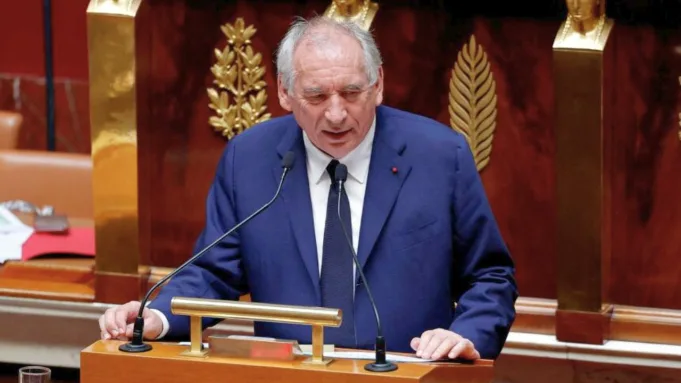En un giro dramático de los acontecimientos, el Primer Ministro francés, Élisabeth Borne, ha perdido una moción de confianza en la Asamblea Nacional.