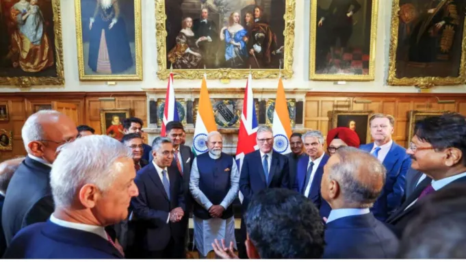 El esperado acuerdo comercial entre India y el Reino Unido ha estado en negociaciones durante varios años, pero su importancia va más allá de los simples beneficios económicos.