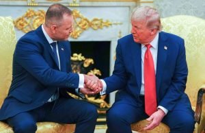 Trump afirma que las tropas estadounidenses permanecerán en Polonia durante reunión con Nawrocki Donald Trump confirma que tropas estadounidenses permanecerán en Polonia para asegurar la región en tiempos de tensión.