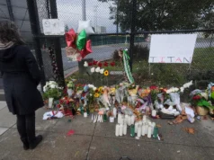 Hombre acusado de asesinato por matar a tiros al entrenador de ‘Last Chance U’, John Beam