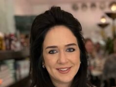 La abogada de Blackrock que admitió haber pateado a un pasajero después de una perorata homofóbica impulsada por la bebida en un tren se libra de la cárcel