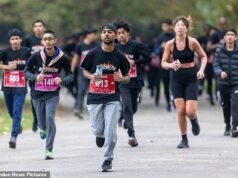 La mezquita que impedía a las mujeres mayores de 12 años participar en una carrera benéfica se ve obligada a levantar la prohibición “regresiva”