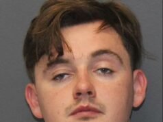 El misterio del hombre ‘británico’ con DOS identidades falsas que mató al conductor de Uber en una persecución policial deja desconcertados a los policías estadounidenses