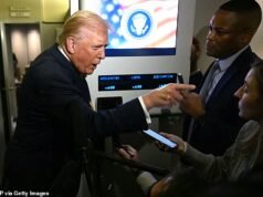 ‘Tranquilo, cerdito’: Trump en complete dilemma con una reportera mientras lo interrogan sobre los archivos de Epstein