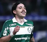 La afición del Palmeiras está enojada con el árbitro tras un posible penalti no marcado a Allan ante el Fluminense