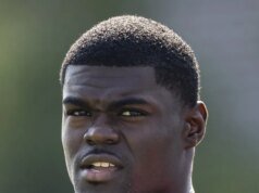 Raiders firman al LB Jamin Davis y colocan al OL Jackson Powers-Johnson en IR