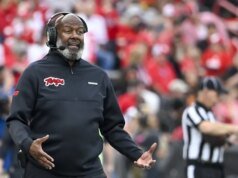 Maryland contrata al entrenador Mike Locksley para la campaña de 2026