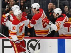 Jonathan Huberdeau anota dos veces y Blaze finaliza su viaje con victoria