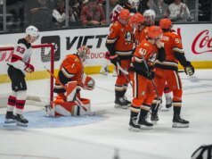 Lukas Dostal estelar por la racha de Ducks en la victoria sobre Devils