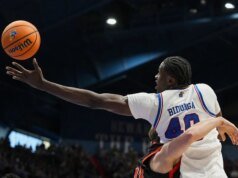 El No. 25 Kansas mantiene a raya a Princeton sin Darryn Peterson