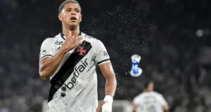 Alineación del Vasco: Fernando Diniz indica cambios y define la situación de Barros para enfrentar al Botafogo