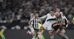 Philippe Coutinho supera a Savarino en participación de goles y lidera la lucha por la camiseta número 10 en Río