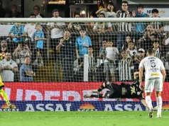 La CBF publica el audio del VAR con Matheus Delgado Candançan tras el penalti de Neymar en el Santos x Mirassol