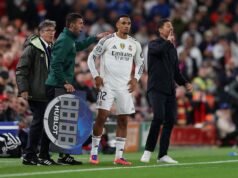 Trent Alexander-Arnold abucheado en su regreso del Liverpool al Real Madrid