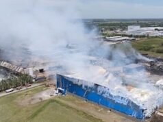 Qué había dentro del depósito de la empresa en la que se inició el incendio en Ezeiza