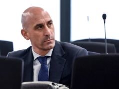 Luis Rubiales, exjefe de la federación española deshonrado, incitado en el lanzamiento del libro “por su propio tío”