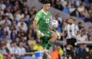 El “Dibu” Martínez no esta entre los convocados y asoma como el gran ausente en el amistoso de Argentina contra Angola