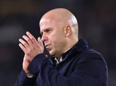 Se le pide al Liverpool que tome una decisión de transferencia sobre el jugador criticado por Arne Slot