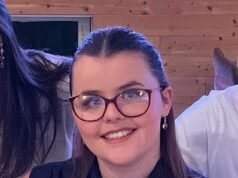 Un niño fue reclutado por la prisión para cuidar de asesinos y terroristas después de una serie de errores garrafales