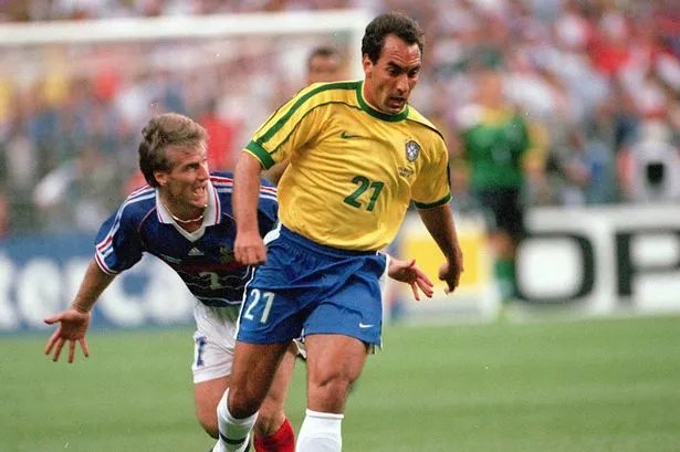 1_1998-World-Cup-Final-St-Denis-France-12th-July-1998-France-3-v-Brazil-0-Brazilian-Edmundo-mov.jpg