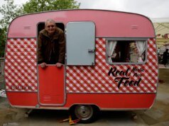 Muere el aclamado fotógrafo británico Martin Parr a los 73 años