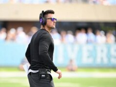 UCLA anuncia a Bob Chesney como entrenador de fútbol y cita una ‘visión de éxito’