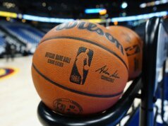 Informes: Elden Campbell, ex campeón de la NBA, murió ahogado