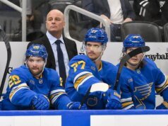 Wounded Blues y Bruins luchan mientras Jim Montgomery regresa a Boston