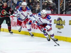 Los Rangers logran su última victoria como visitantes, 4 – 2 sobre los Senadores