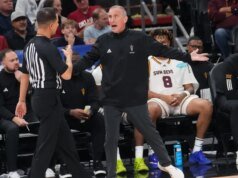 Abajo 19, el estado de Arizona sorprende a Santa Clara en un regreso milagroso