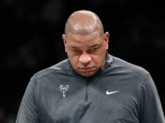 Los Bucks, que se tambalean, buscan consistencia converse los Raptors