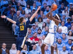 No. 12 UNC utiliza el aumento de la segunda mitad para alejarse del estado de East Tennessee
