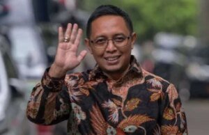 Hasan Nasbi alude a que la raíz del problema de las inundaciones no se produjo durante el año de mandato del ministro