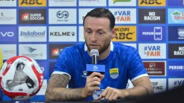6932230ebd4bb-pemain-persib-bandung-marc-klok_375_211.jpeg