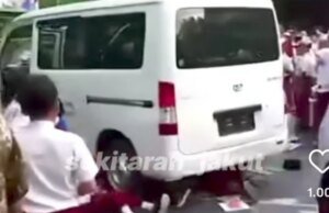 Cronología de los hechos donde el coche que transportaba MBG atropelló a 19 estudiantes en SDN Kalibaru 01