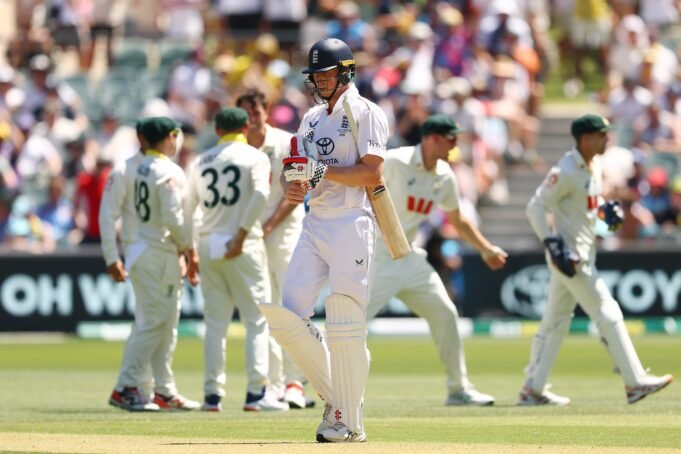 Australia-v-England-202526-Ashes-Series-Third-Test-Day-2-8fkwqs73.jpeg