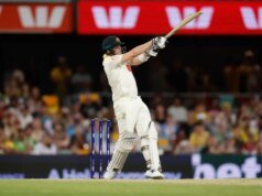 Australia domina a Inglaterra para ganar la segunda prueba en Brisbane