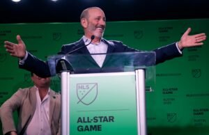El jefe de la MLS abandona el veredicto sobre un posible cambio en las reglas del fútbol estadounidense en vísperas del sorteo de la Copa del Mundo