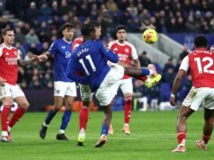 David Moyes se enfurece por el arbitraje en el choque contra el Arsenal: “Probablemente me multarían”