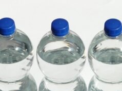 Cómo y cada cuánto tiempo debes lavar la botella reutilizable de agua para eliminar todas las bacterias