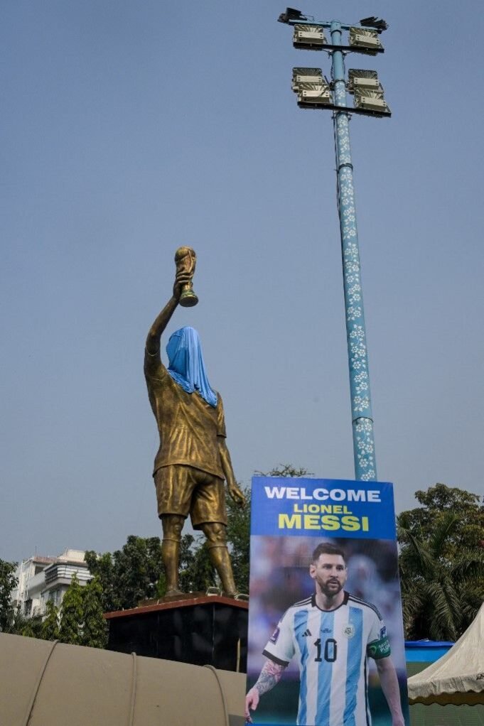 estatua-de-lionel-messi-en-india-2152348.jpg