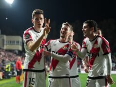 El Rayo Vallecano se mete en los octavos de final de la UEFA Conference League con una cómoda victoria en Vallecas